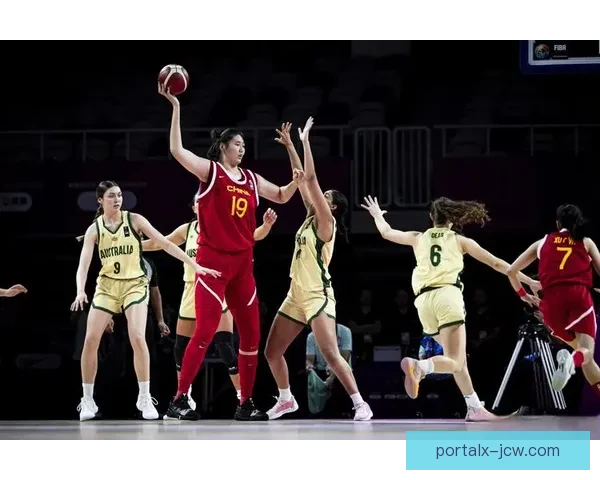 阿凡纳沙特尔女篮惜败罗切文德女篮终场比分72比67